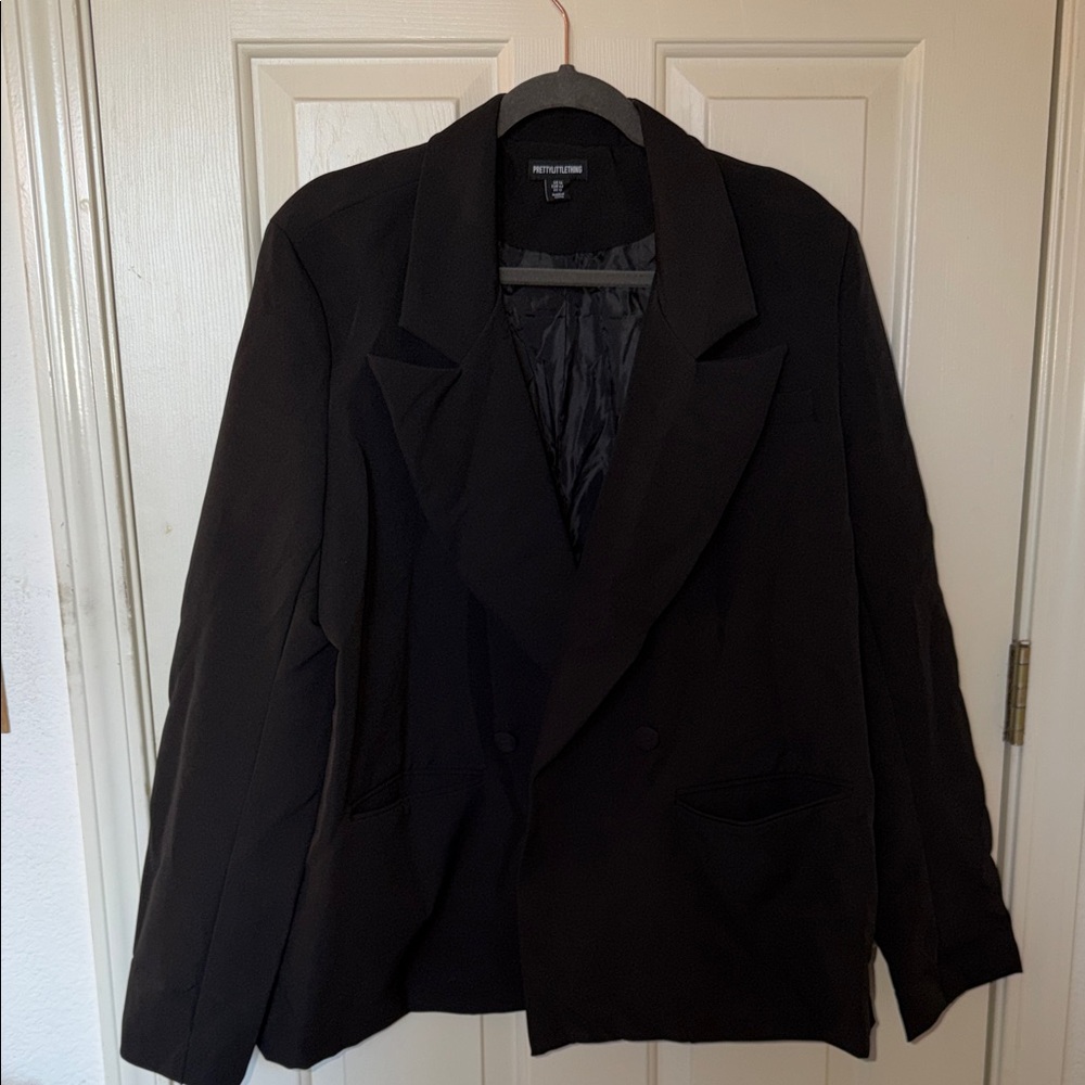 Pretty Little Thing Black Blazer